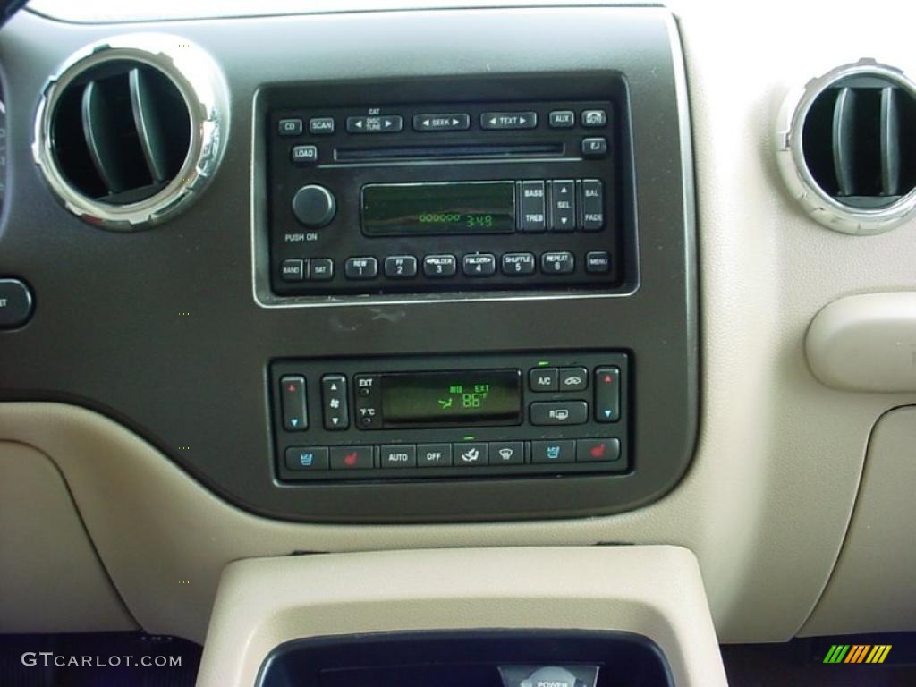 Medium Parchment Interior 2005 Ford Expedition Limited Photo #37797468