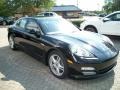 Black - Panamera 4 Photo No. 3