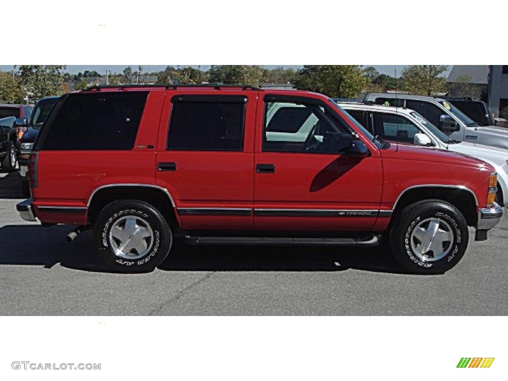 1999 Tahoe LT 4x4 - Victory Red / Gray photo #2