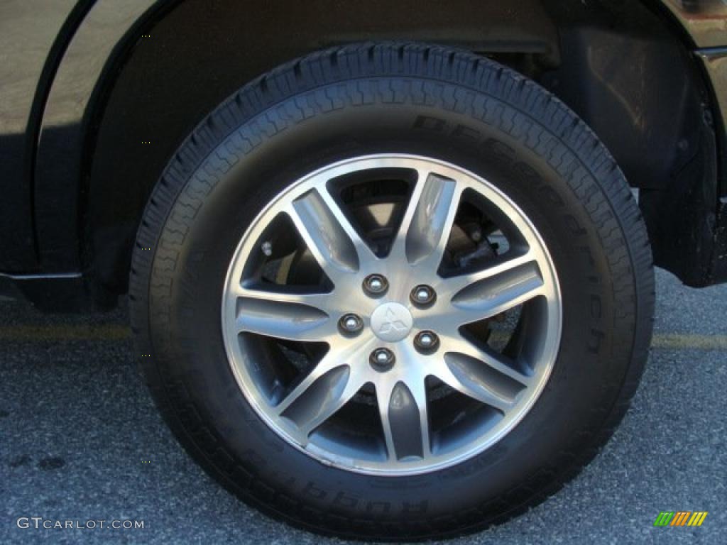 2007 Mitsubishi Endeavor SE AWD Wheel Photo #37804060