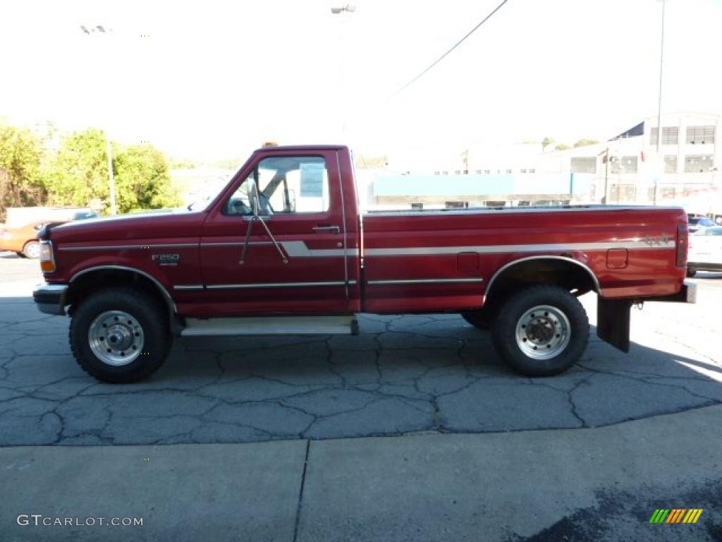 1997 F250 XLT Regular Cab 4x4 - Toreador Red Metallic / Medium Graphite photo #6