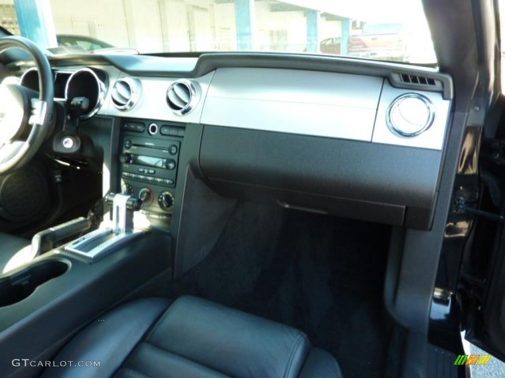 2007 Mustang GT Premium Convertible - Black / Dark Charcoal photo #20