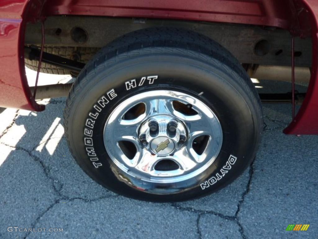 2004 Chevrolet Silverado 1500 LS Extended Cab Wheel Photo #37807012