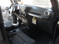 Black - Wrangler Unlimited Sahara 4x4 Photo No. 20