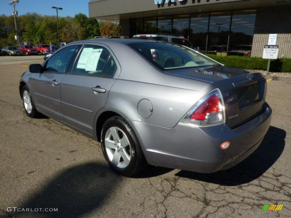2007 Fusion SE - Tungsten Grey Metallic / Light Stone photo #2