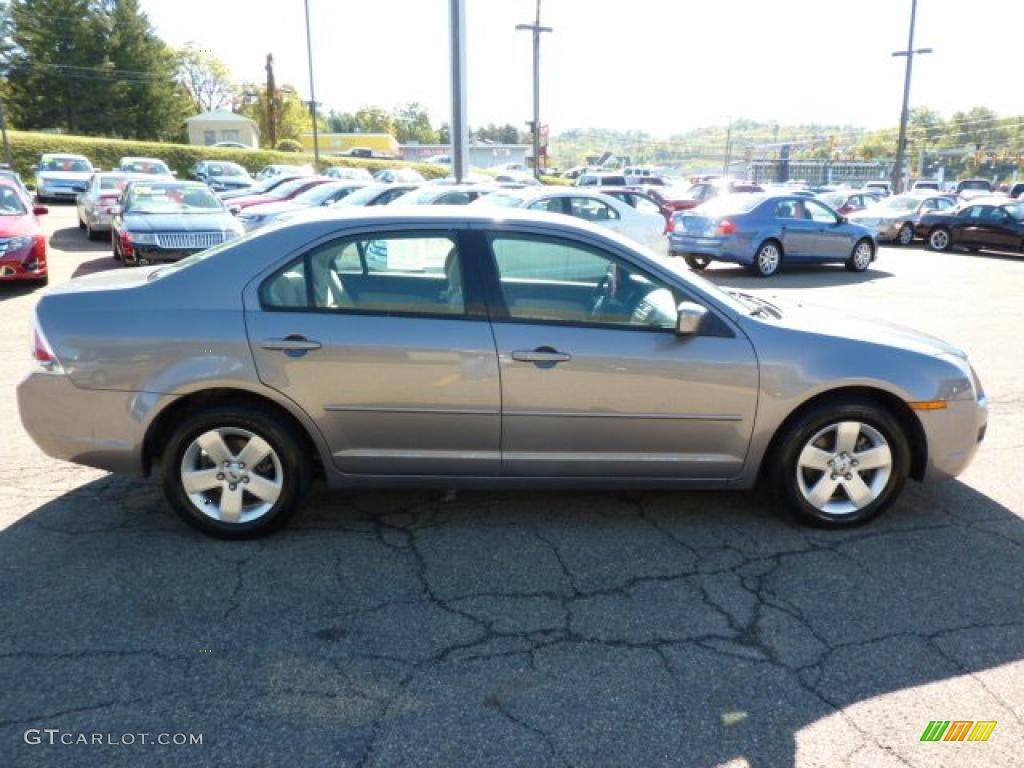 2007 Fusion SE - Tungsten Grey Metallic / Light Stone photo #5