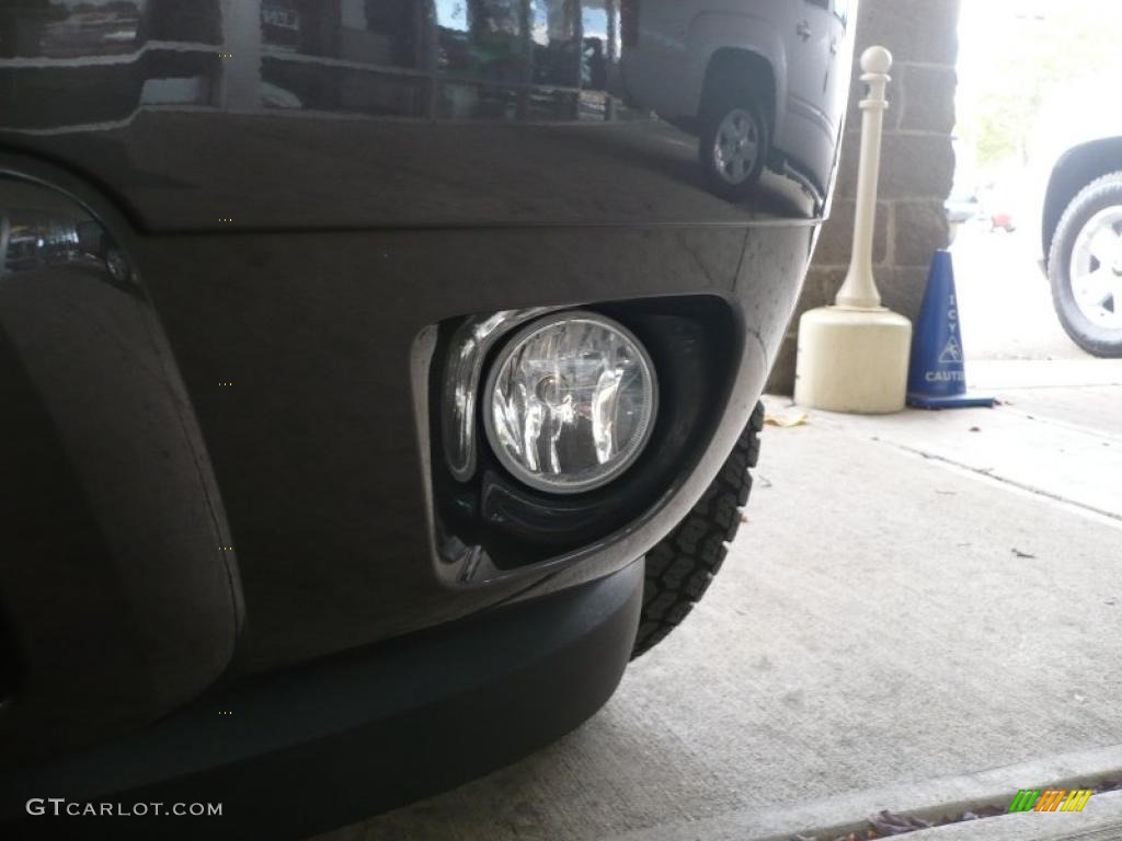 2010 Tahoe Z71 4x4 - Taupe Gray Metallic / Light Cashmere/Dark Cashmere photo #23