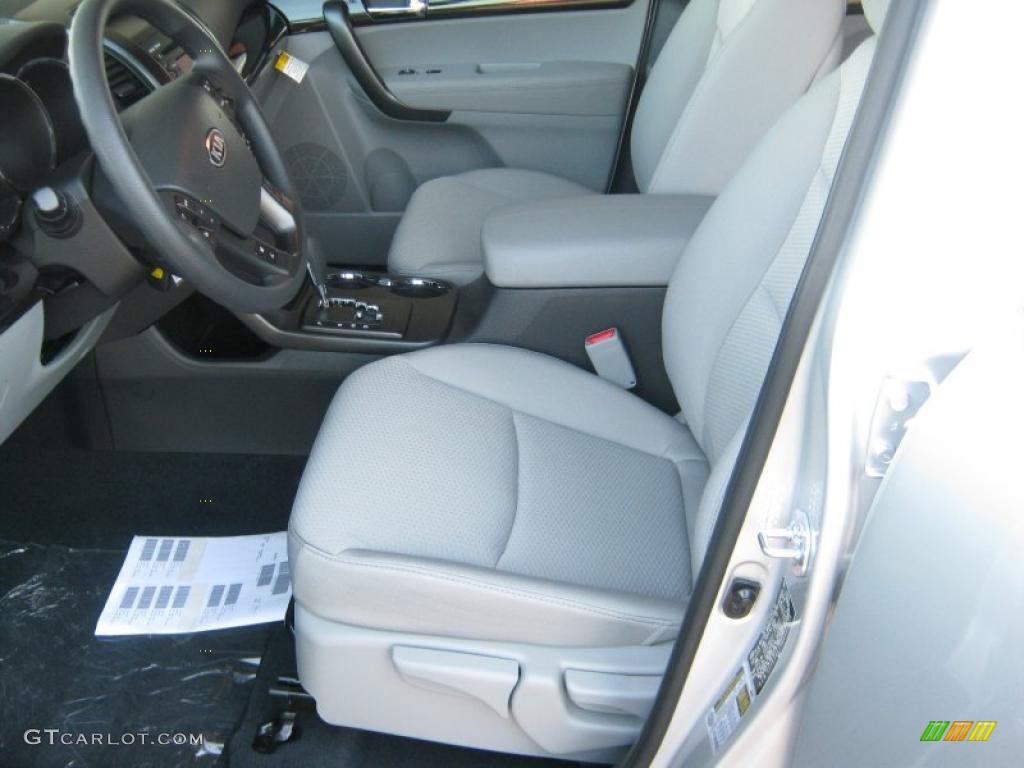 2011 Sorento LX - Bright Silver / Gray photo #13