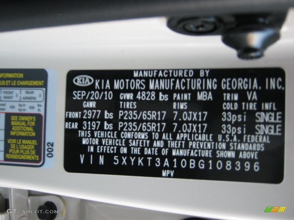 2011 Sorento LX - White Sand Beige / Black photo #25