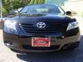 Black - Camry LE Photo No. 3