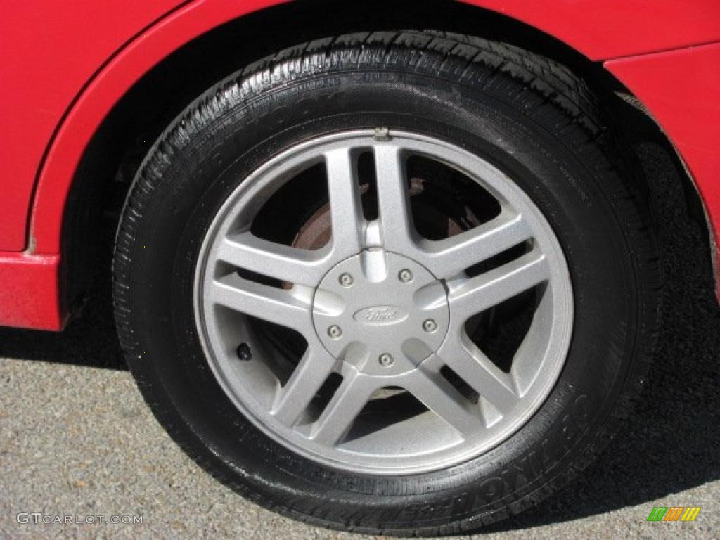 2002 Ford Focus SE Sedan Wheel Photo #37833942