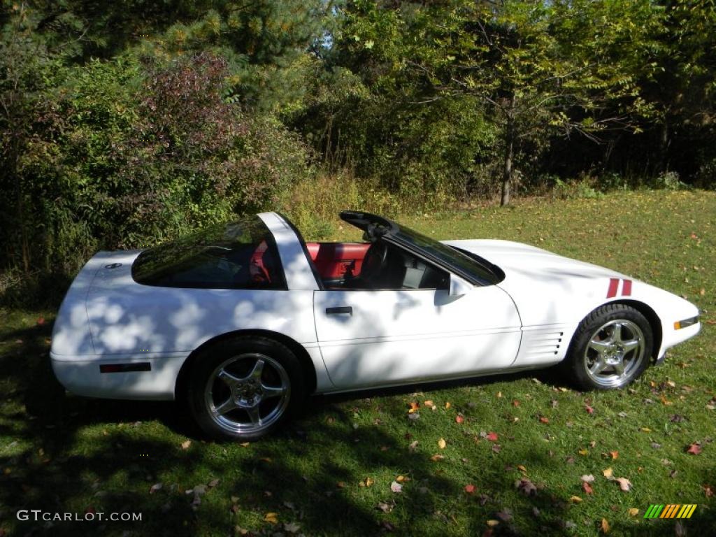 1992 Corvette Coupe - Arctic White / Red photo #24