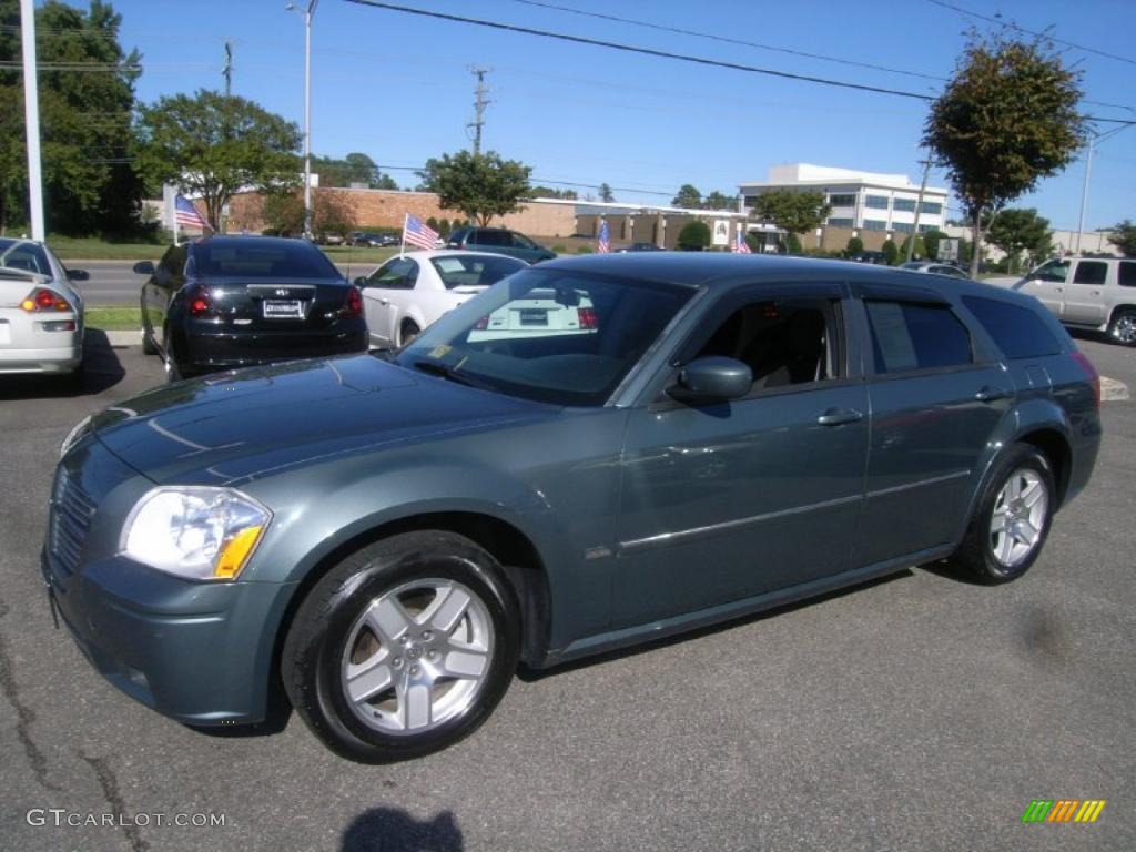 Magnesium Pearlcoat Dodge Magnum