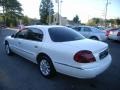 2002 Vibrant White Lincoln Continental   photo #3