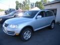 Blue Silver Metallic - Touareg V6 Photo No. 1