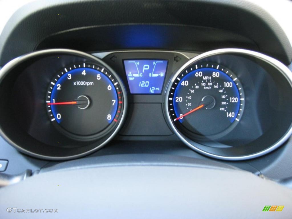 2011 Hyundai Tucson Limited Gauges Photo #37842279