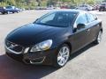 Black - S60 T6 AWD Photo No. 2