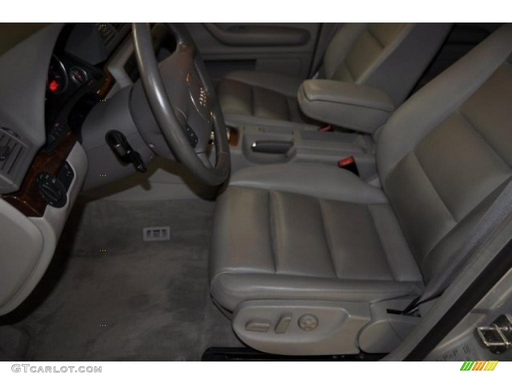 2004 A4 3.0 quattro Sedan - Light Silver Metallic / Platinum photo #13