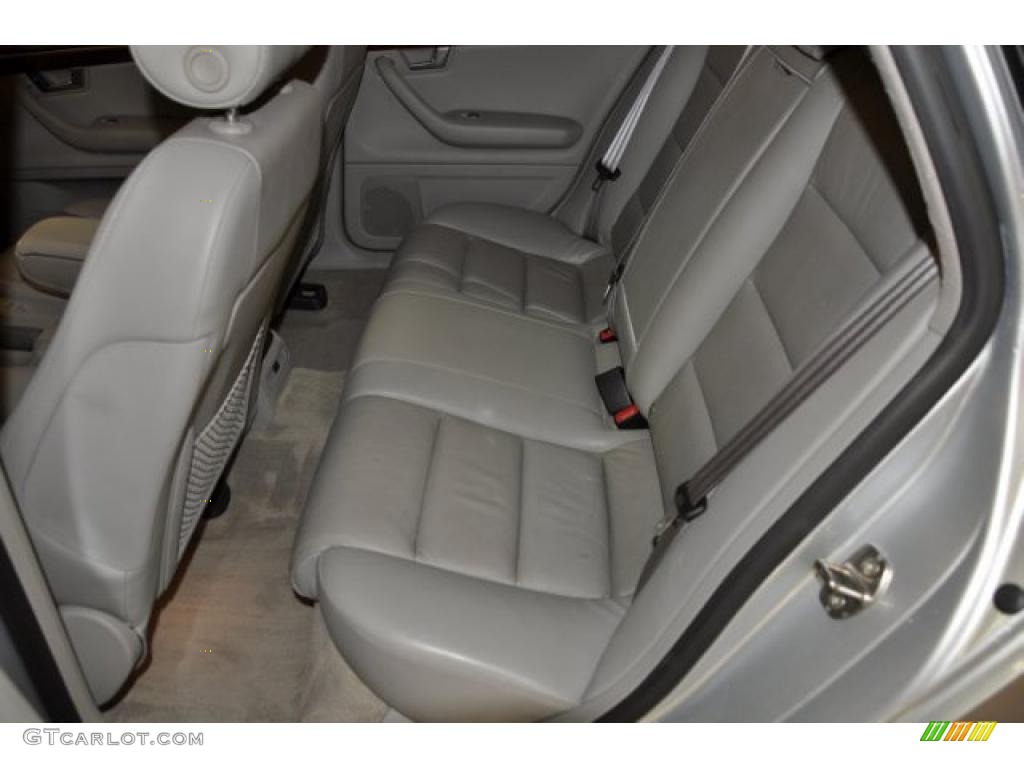 2004 A4 3.0 quattro Sedan - Light Silver Metallic / Platinum photo #14