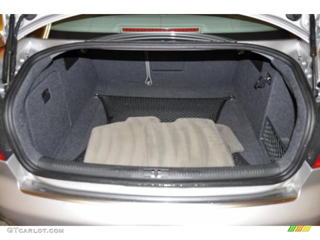 2004 A4 3.0 quattro Sedan - Light Silver Metallic / Platinum photo #15