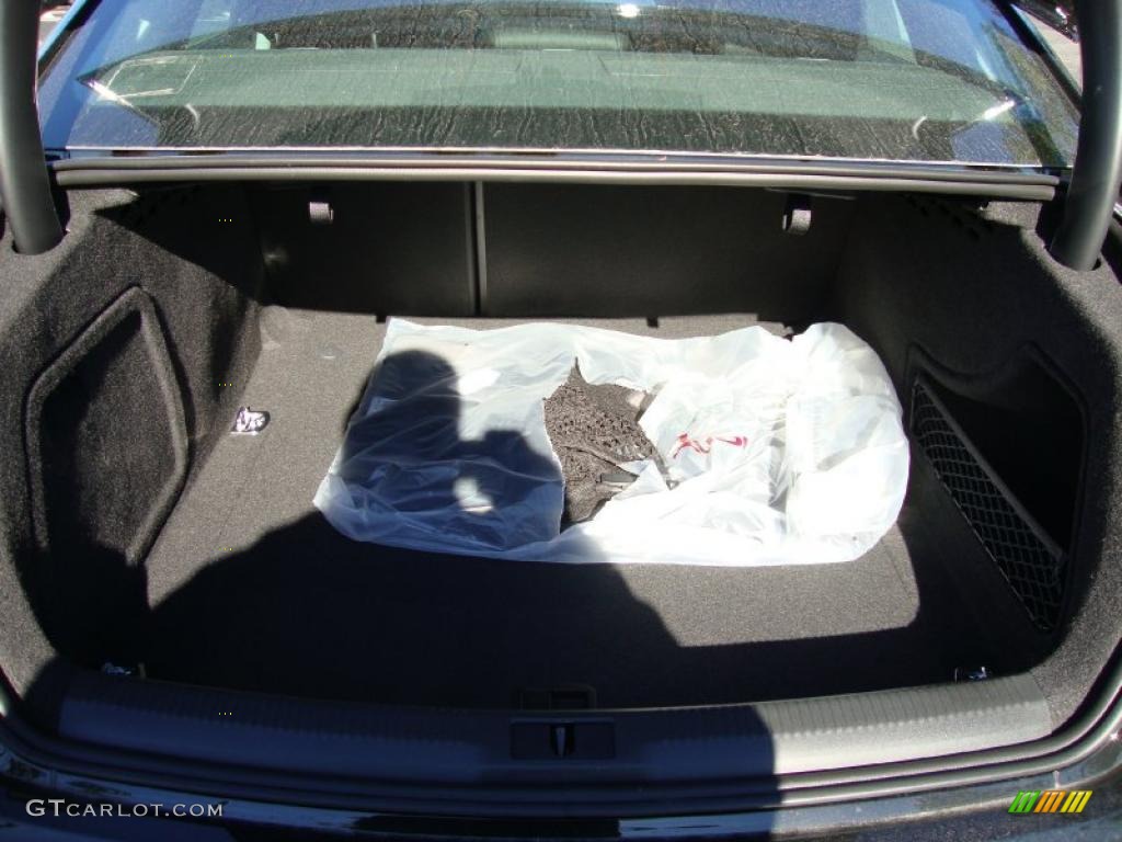 2011 Audi A4 2.0T quattro Sedan Trunk Photo #37845619
