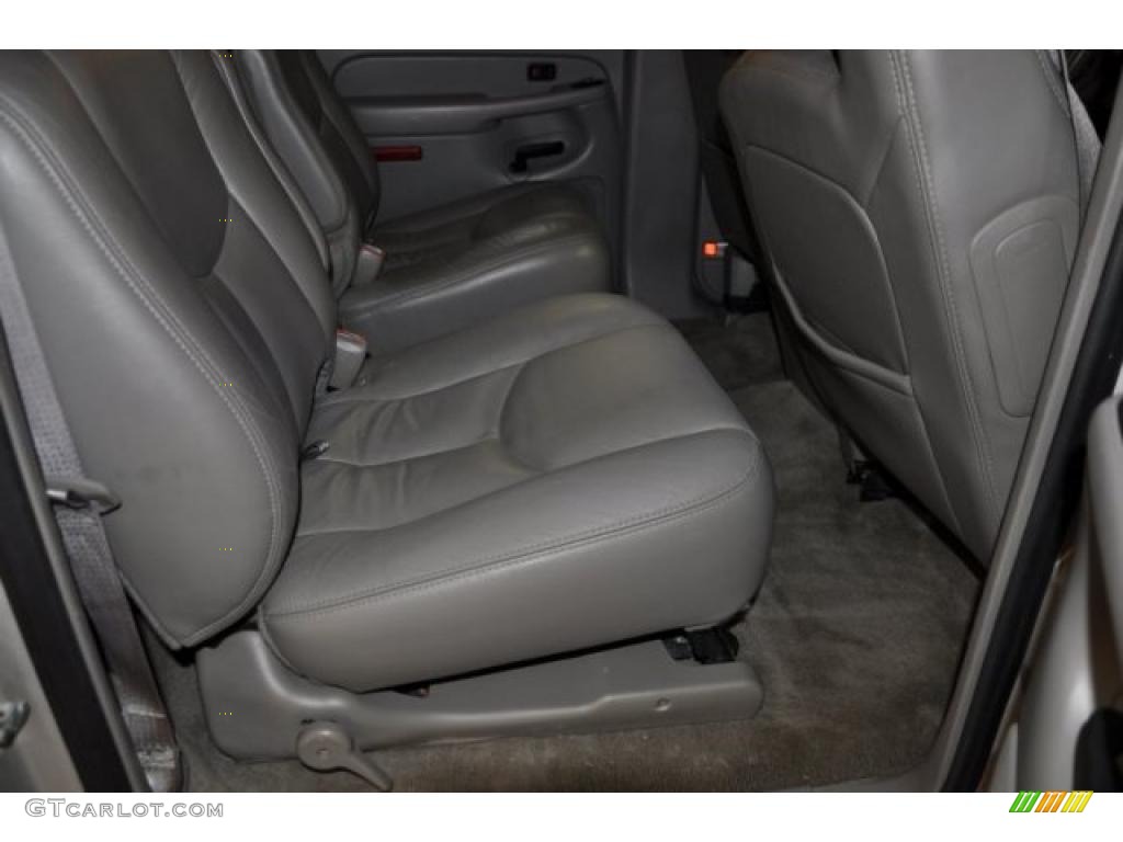 2006 Suburban LTZ 1500 4x4 - Silver Birch Metallic / Gray/Dark Charcoal photo #18