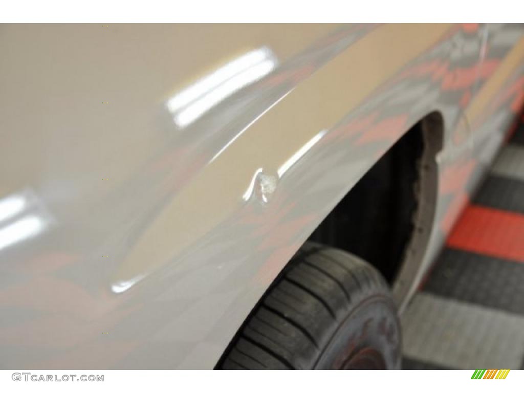 2006 Suburban LTZ 1500 4x4 - Silver Birch Metallic / Gray/Dark Charcoal photo #24