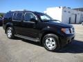 Super Black - Pathfinder SE 4x4 Photo No. 6
