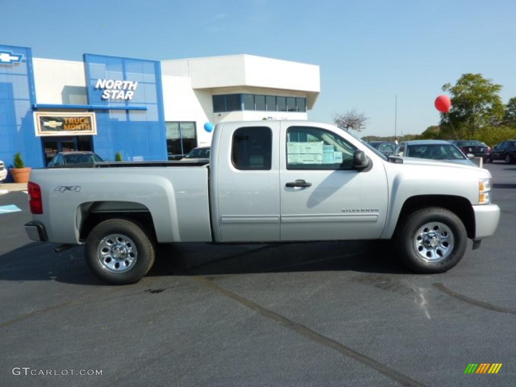 2011 Silverado 1500 LT Extended Cab 4x4 - Sheer Silver Metallic / Ebony photo #11
