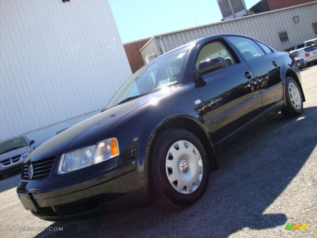 2000 Passat GLS V6 Sedan - Black Magic / Grey photo #1