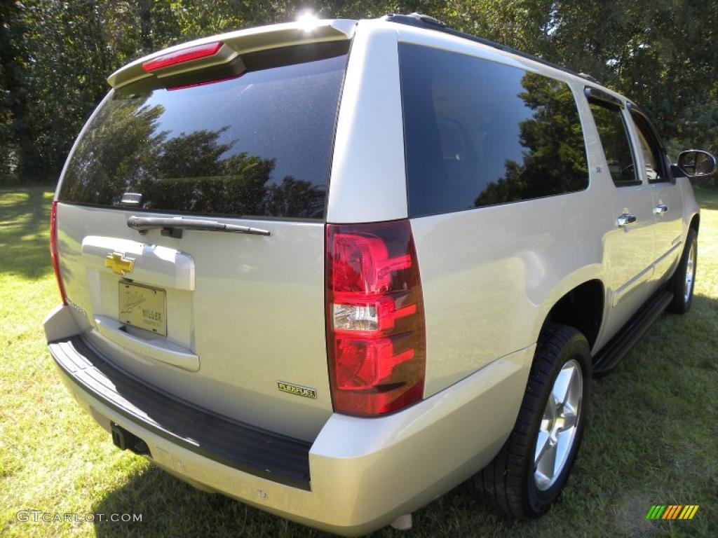 2008 Suburban 1500 LTZ 4x4 - Gold Mist Metallic / Light Cashmere/Ebony photo #16