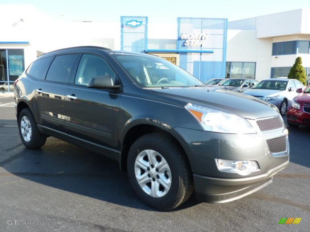 2011 Traverse LS - Cyber Gray Metallic / Dark Gray/Light Gray photo #1