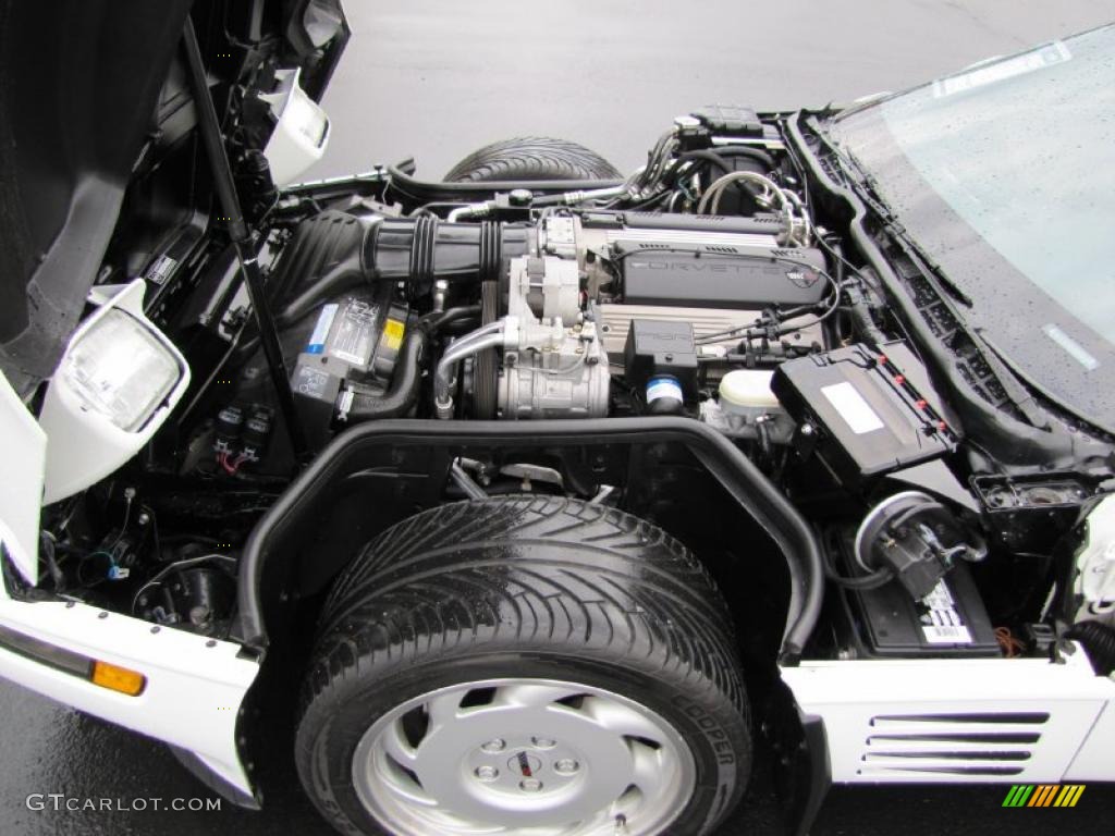1992 Chevrolet Corvette Coupe 5.7 Liter OHV 16-Valve LT1 V8 Engine Photo #37858631