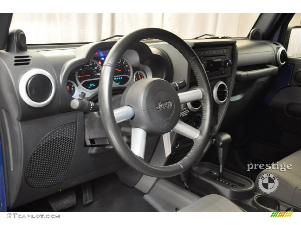 Dark Slate Gray/Medium Slate Gray Interior 2009 Jeep Wrangler Unlimited Sahara 4x4 Photo #37859587