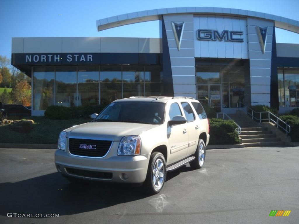 2011 Yukon SLE 4x4 - Gold Mist Metallic / Ebony photo #1