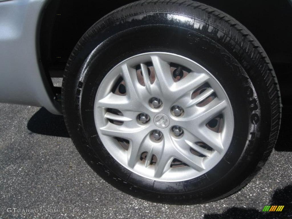 2004 Dodge Grand Caravan SE Wheel Photo #37864319