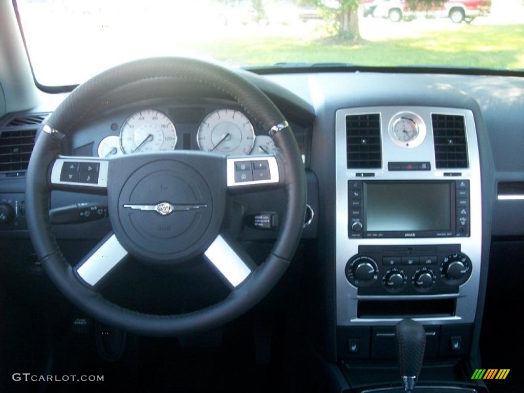 Dark Slate Gray Interior 2010 Chrysler 300 300S V6 Photo #37864663