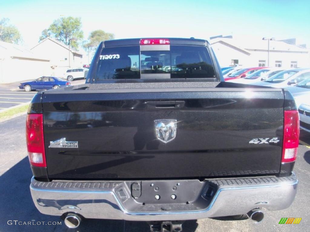 2011 Ram 1500 Big Horn Quad Cab 4x4 - Brilliant Black Crystal Pearl / Dark Slate Gray/Medium Graystone photo #9