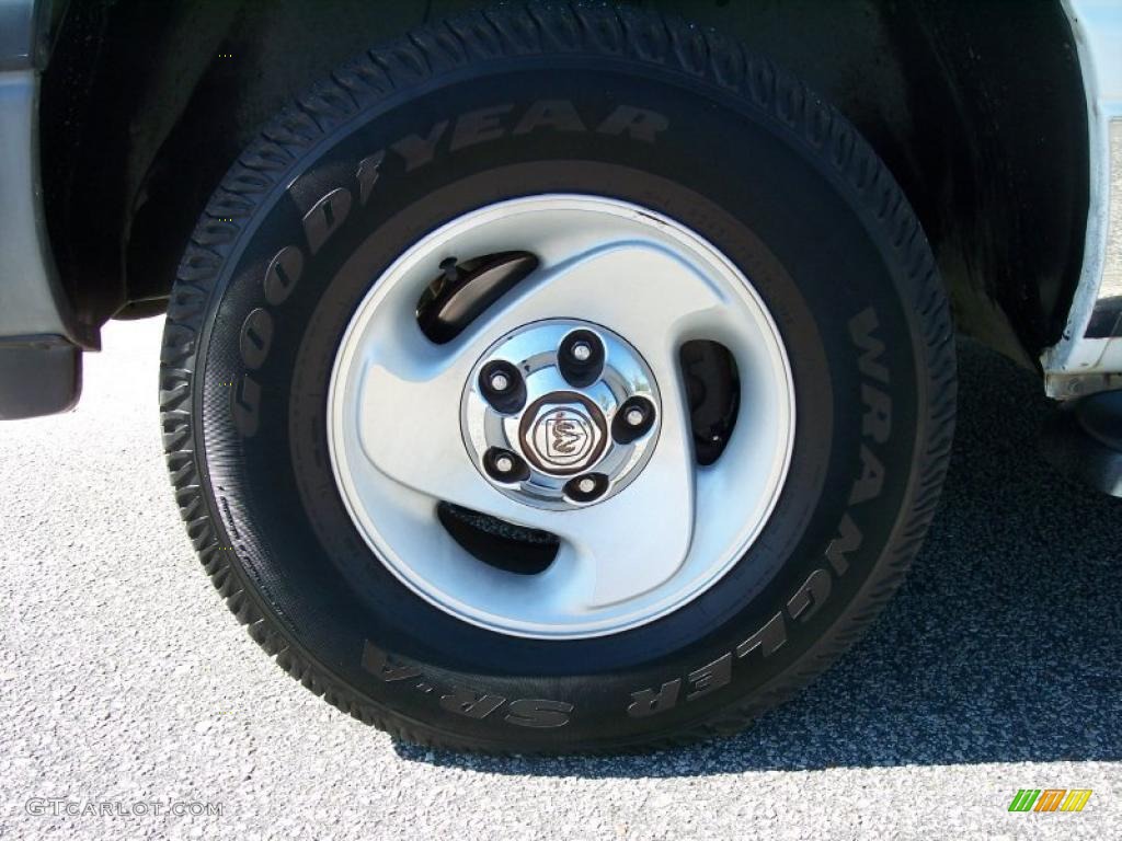 2001 Dodge Ram 1500 SLT Club Cab Wheel Photo #37865399