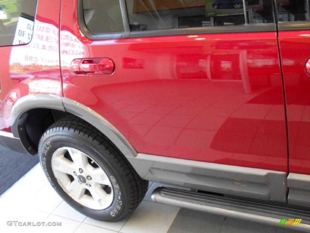 2004 Explorer XLT 4x4 - Redfire Metallic / Graphite photo #8