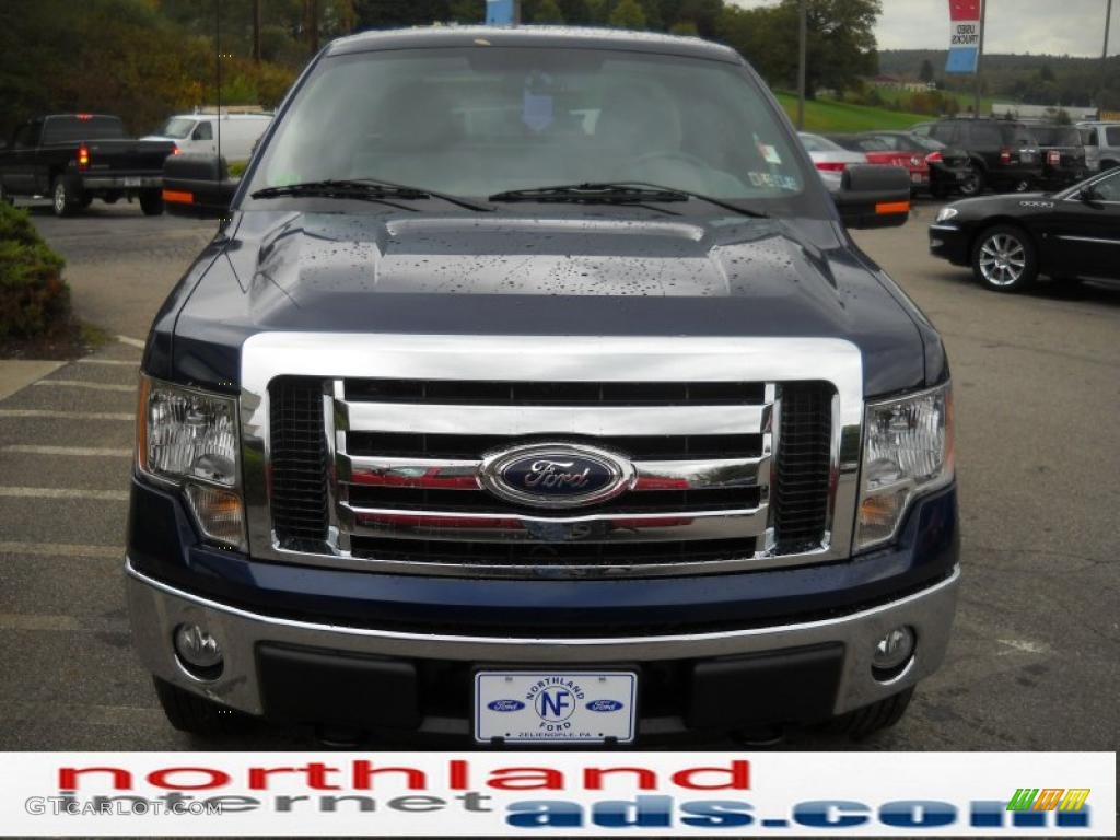 2010 F150 XLT SuperCab 4x4 - Dark Blue Pearl Metallic / Medium Stone photo #3