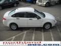 White Suede - Focus SE Sedan Photo No. 5