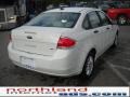White Suede - Focus SE Sedan Photo No. 6