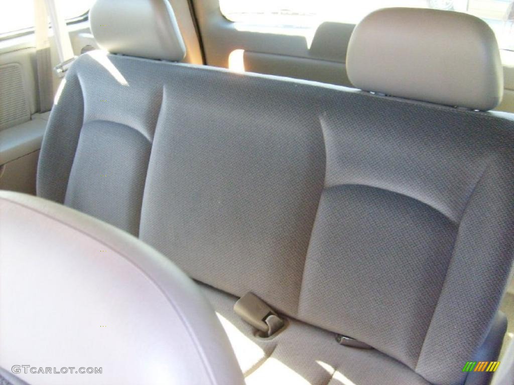 2002 Grand Caravan SE - Inferno Red Pearl / Taupe photo #16