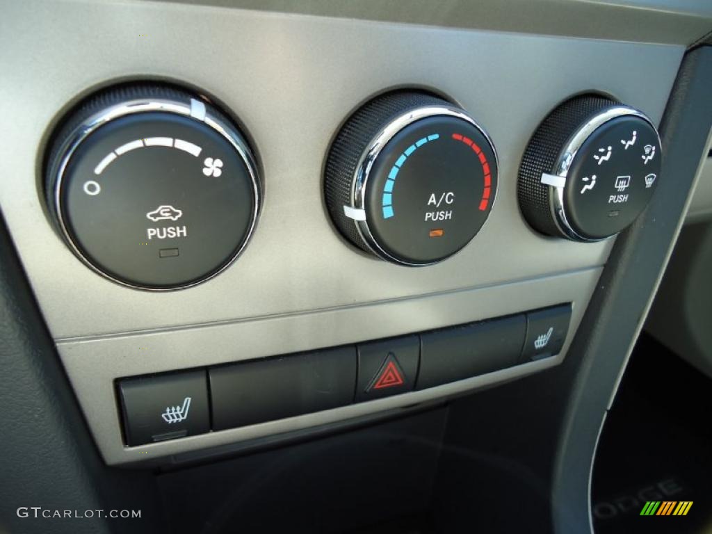 2010 Dodge Avenger R/T Controls Photo #37874060