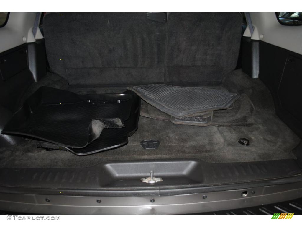 2006 GMC Envoy SLE Trunk Photo #37874632