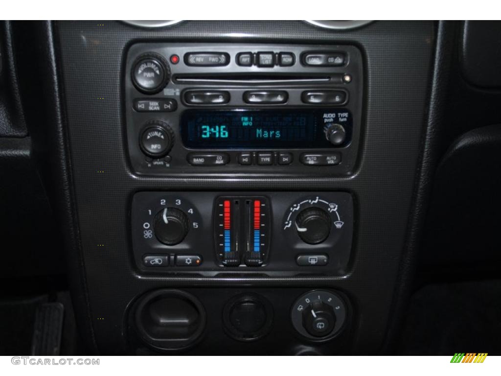 2006 GMC Envoy SLE Controls Photo #37874820