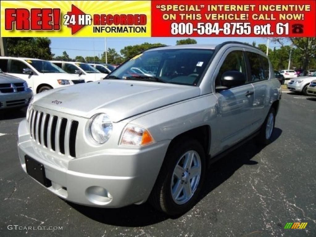 Bright Silver Metallic Jeep Compass