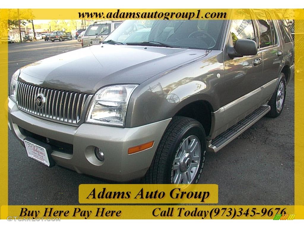 2004 Mountaineer V8 AWD - Mineral Gray Metallic / Midnight Grey photo #1
