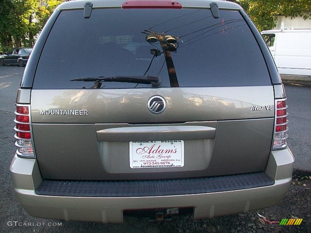 2004 Mountaineer V8 AWD - Mineral Gray Metallic / Midnight Grey photo #6